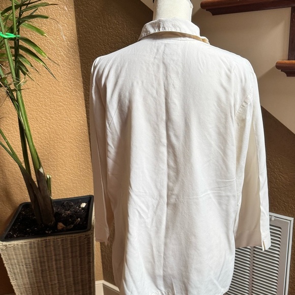 Coldwater Creek Cream Button Down Shirt Size XL - Picture 2 of 8